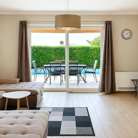Stunning In Poreč